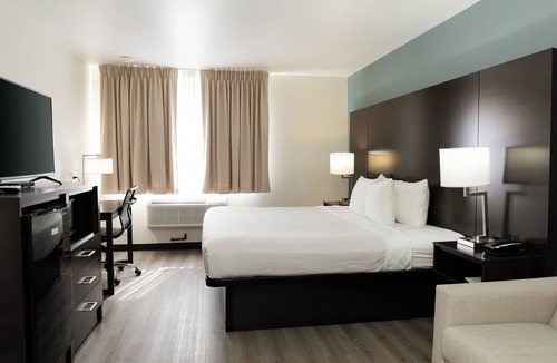 Winslow Hotel | Quality Inn Winslow I-40