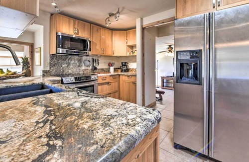 Queen Valley House | Queen Valley Home w/ Patio & Mountain Views!