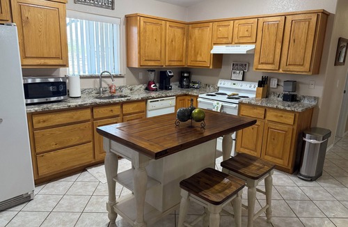Anthem House | Quiet Country Casita on Horse Property in Desert Hills.