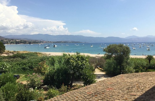 Vico Apartment | Quiet waterfront apartment