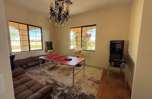 Valley Farms House | Ranch Retreat 4-5bedroom ranch style home on property in amazing Queen Creek