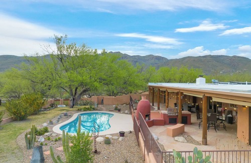 Catalina Madre House | Rare Luxury Spring Fed Riparian 2.5 acre Retreat