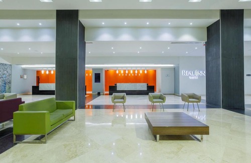 Zona Rio Hotel | Real Inn Tijuana by Camino Real Hoteles
