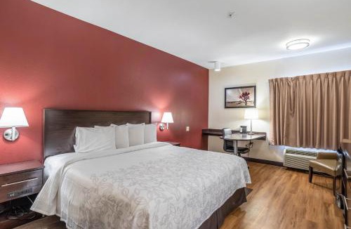 Estrella Hotel | Red Roof Inn PLUS + Phoenix West
