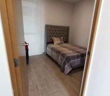 Chantepec Apartment | Relax at the lake - Pool - Pet friendly - WiFi