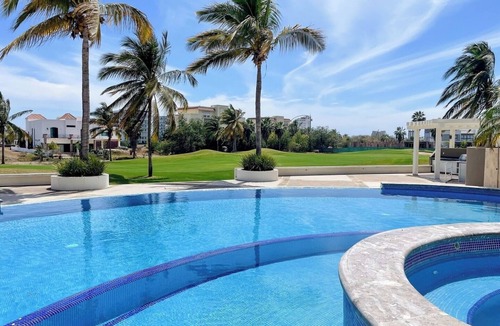 Marina Mazatlan Apartment | Relax in front of the golf course