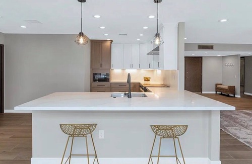 Peoria House | Relax, Recharge, Coffee Bar, King Beds, Central Location