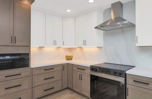 Peoria House | Relax, Recharge, Coffee Bar, King Beds, Central Location