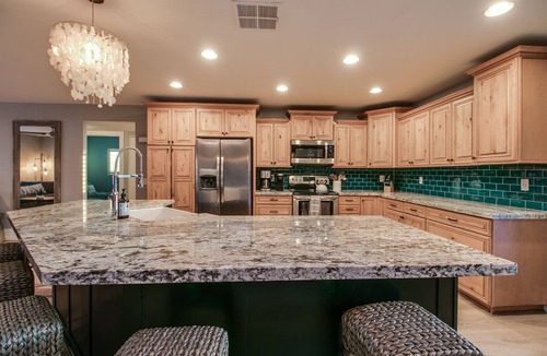 Sunburst Estates House | Relaxing 4 Bdrm Retreat in the Heart of Scottsdale! Big yard and Heated Pool!