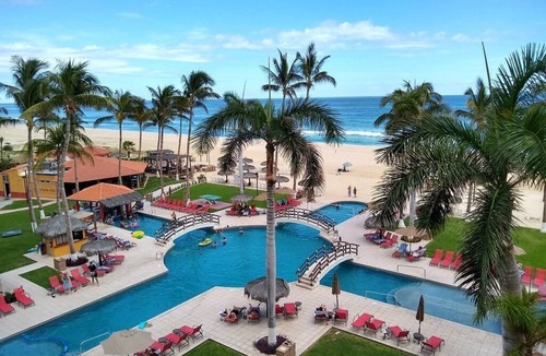 El Marasal Condo | Relaxing beachside resort and spa, close to San Jose.