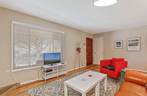 Flagstaff House | Relaxing Retreat with Mount Elden Views