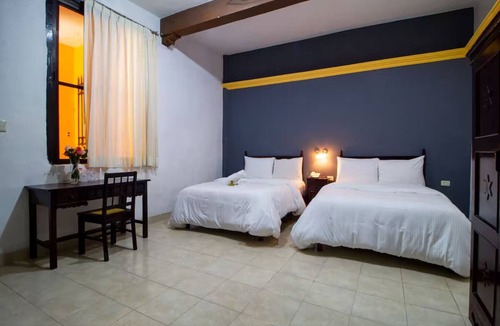Centro Hotel | Relaxing Standard Room in a Central Urban Setting | Historic District | 2 Units
