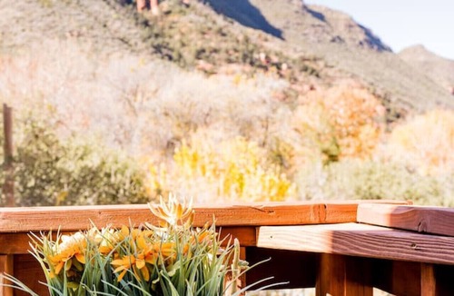 Sedona House | Renew Cabin | Hot Tub, Cold Plunge, Red Rock Canyon View, Stargazing Deck, Fire Pit