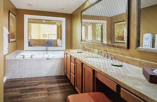 Paradise Valley Village Resort | Resort in N Scottsdale