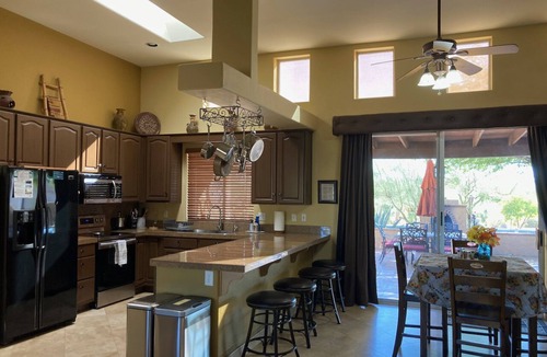 Desert View Village House | RESORT STYLE DESERT LIVING, PRIVATE POOL & SPA, HIKING, STAR GAZING, GOLF, SHOP