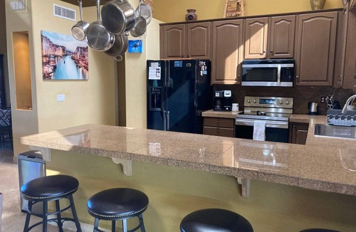 Desert View Village House | RESORT STYLE DESERT LIVING, PRIVATE POOL & SPA, HIKING, STAR GAZING, GOLF, SHOP