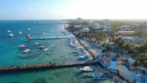 Puerto Morelos Apartment | Resort Vibes King bed pool balcony 10 min to Beach
