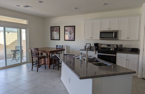 Holiday Shores House | River Close, Newer Home! Great Neighborhood Minutes from Laughlin! Close to all!