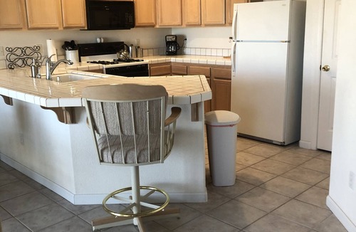 Bullhead City House | River Escape: 2 Bed/2 Bath with Bonus room.Available 31 or more nights only