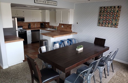 Bullhead City House | RIVER HOUSE - WATERFRONT RETREAT W/RELAXING DECKS - ONLY 8 MINS FROM LAUGHLIN