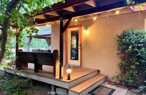 Three Rivers House | Riverfront with EV charger - Sequoia River Cottage