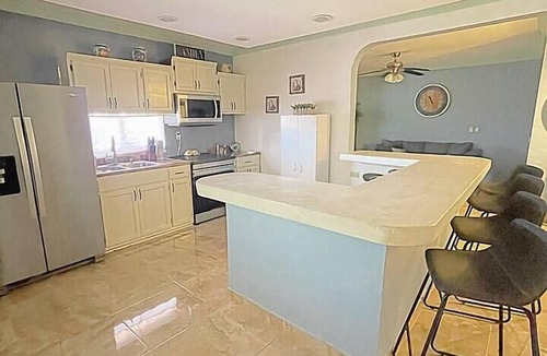 Obrera House | Rocky Point Getaway | Gated Parking | Sleeps 8