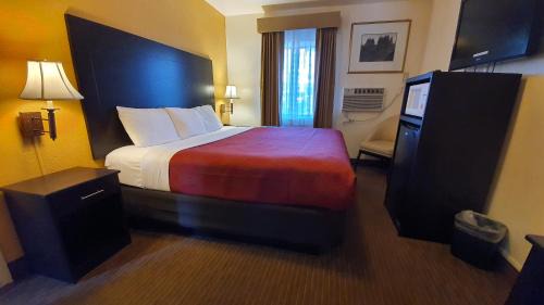 Downtown Flagstaff Hotel | Rodeway Inn Flagstaff-Downtown