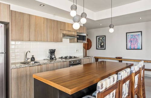 Diaz Ordaz Apartment | Roma Corner Beach & City Views