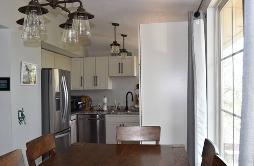 Prescott Cottage | Romantic Getaway with Mind Blowing Views!