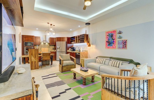 Emiliano Zapata Apartment | Romantic Zone Luxury | V399 Condo w/Infinity Pool