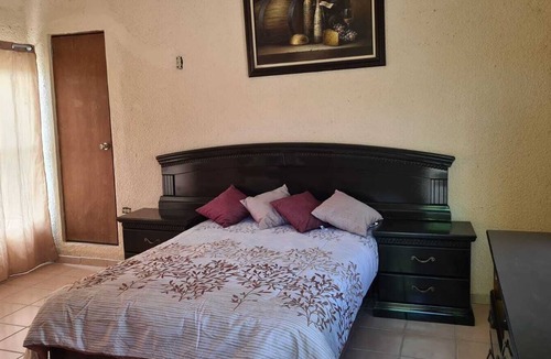 La Paz House | Room-padrino's Hostal La Paz Full House