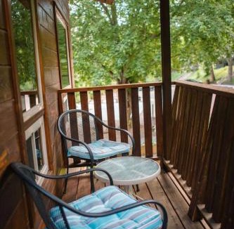Sedona House | Rustic Cabin for 2 in Oak Creek Cabin - WILD ROSE