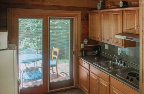Sedona Cabin | Rustic Cabin in Oak Creek Canyon - Wild Rose