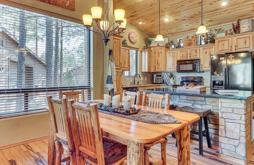 Torreon House | Rustic Retreat w/Spacious Deck in Show Low!