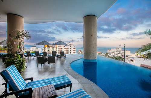 Amapas Condo | S606 - 2 Bedroom Ocean Front Suite with large terrace