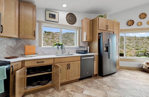 Tucson House | Sabino Canyon Poolside Escape