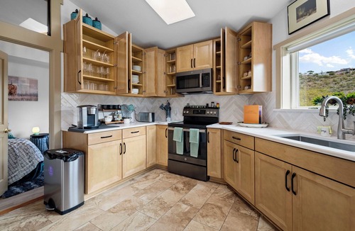 Tucson House | Sabino Canyon Poolside Escape