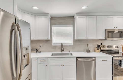 Tucson House | Saguaro Zen~Desert Oasis~Heated Pool~Spa~Outdoor Theatre~Golf~King Beds