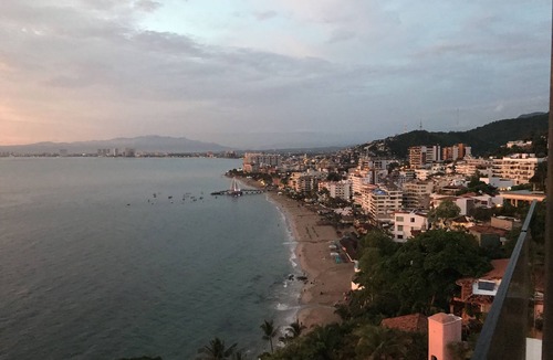 Amapas Condo | Sayan Beach Luxury Condo Corner unit 7G