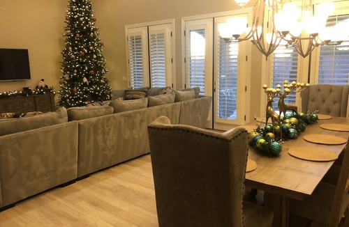 Aztec Corridor House | Scottsdale - Close To Everything - Off 101 - Sleeps 10-16