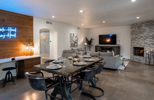 Desert Paradise Estates House | Scottsdale Entertainer's Paradise | Pool | Game Room | Putting Green