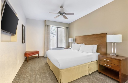 Scottsdale Links Resort | Scottsdale Links Resort - 2 BEDROOM 1 KING 1 QUEEN SUITE HEARING ACCESSIBLE