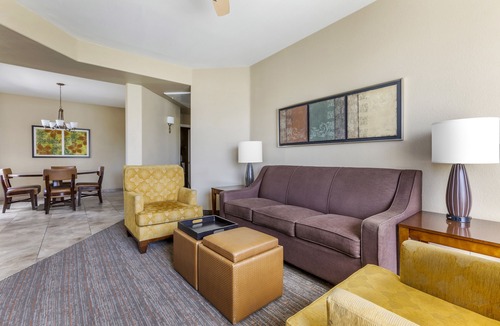 Scottsdale Links Resort | Scottsdale Links Resort - 2 BEDROOM 1 KING 1 QUEEN SUITE WITH ACCESSIBLE TUB