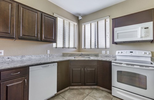 Scottsdale Links Resort | Scottsdale Links Resort - 2 BEDROOM 1 KING 1 QUEEN SUITE WITH SOFABED