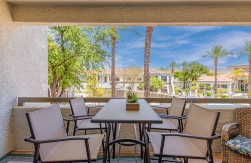 Central Scottsdale Condo | Scottsdale Poolside 3BR Condo - Mt Views - Luxury Community