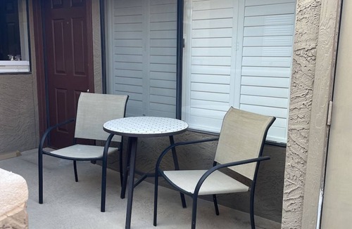 Paradise Valley Village Condo | Scottsdale's Finest Cozy 1-bedroom 1-bath Condo