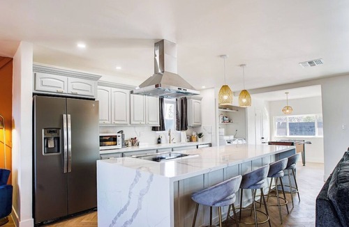 Park Scottsdale One House | Scottsdale Summer Hideout + Private Pool and Putting Green, ideal location near Old Town