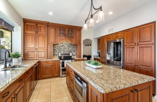 Paradise Park Vista House | Scottsdale Summers - Grand Getaway with Pool, Billiards, and Putting Green