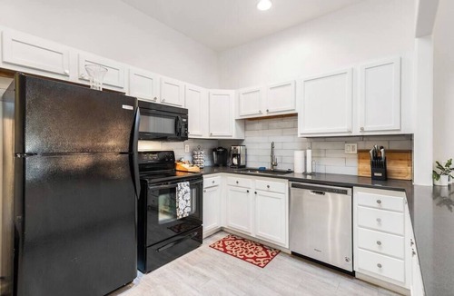 Groves Lincoln Park House | SE Tucson Summer Oasis | Near AFB & Saguaro Park