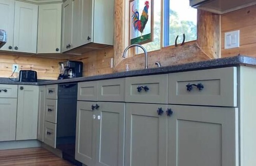 Greer Cabin | Secluded Greer Ranch Retreat